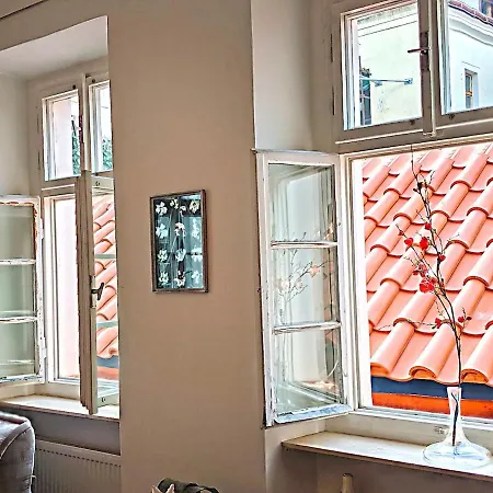 شقة Charming Quiet Retreat Near Charles Bridge *